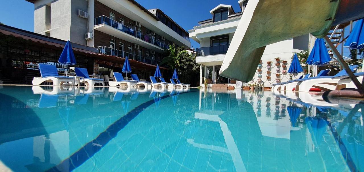 Alis Hotel Фетие Екстериор снимка