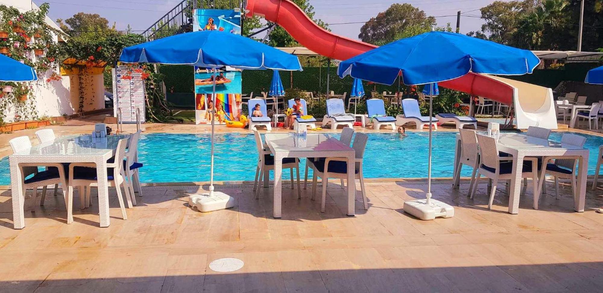 Alis Hotel Фетие Екстериор снимка