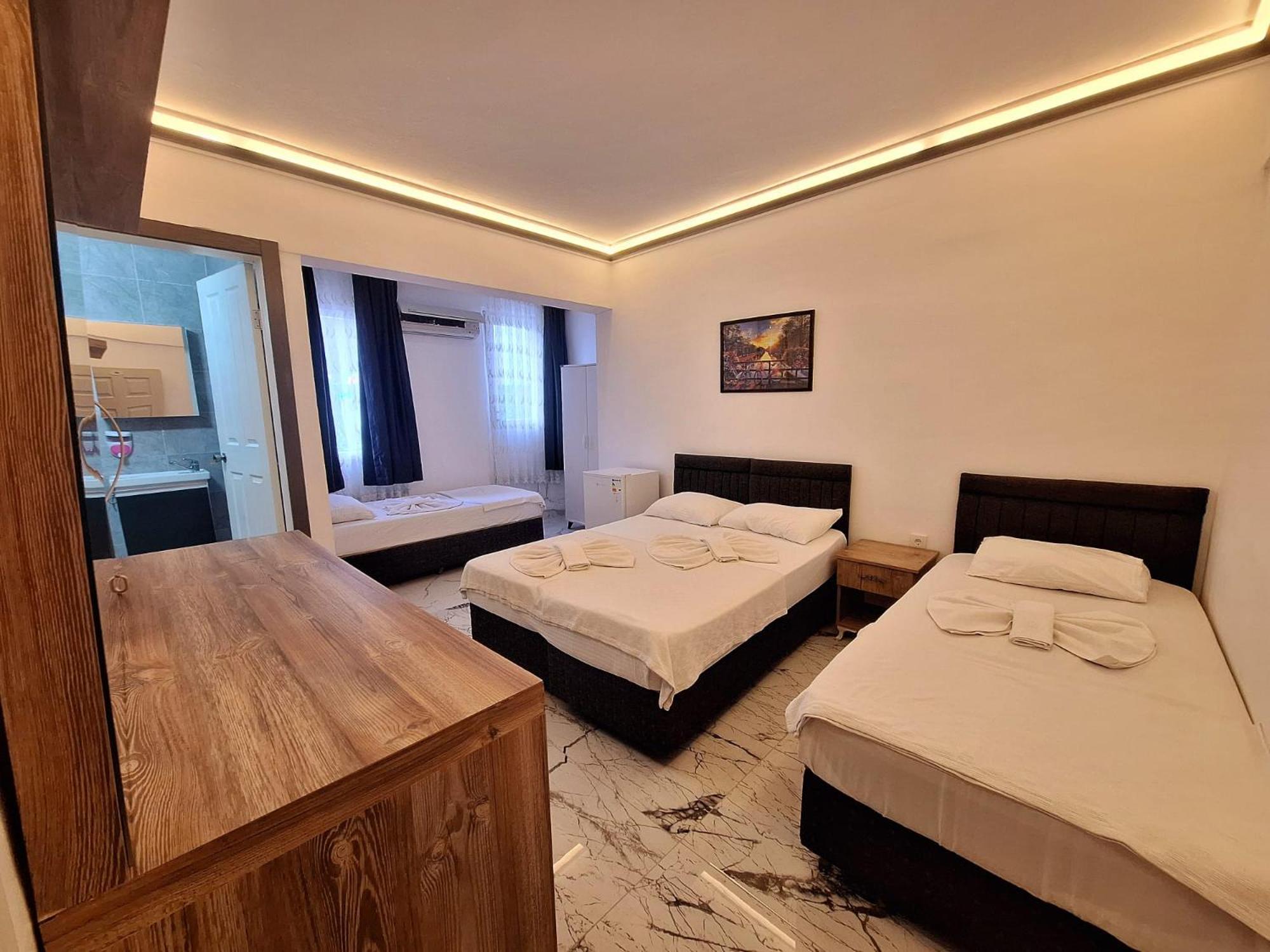 Alis Hotel Фетие Екстериор снимка