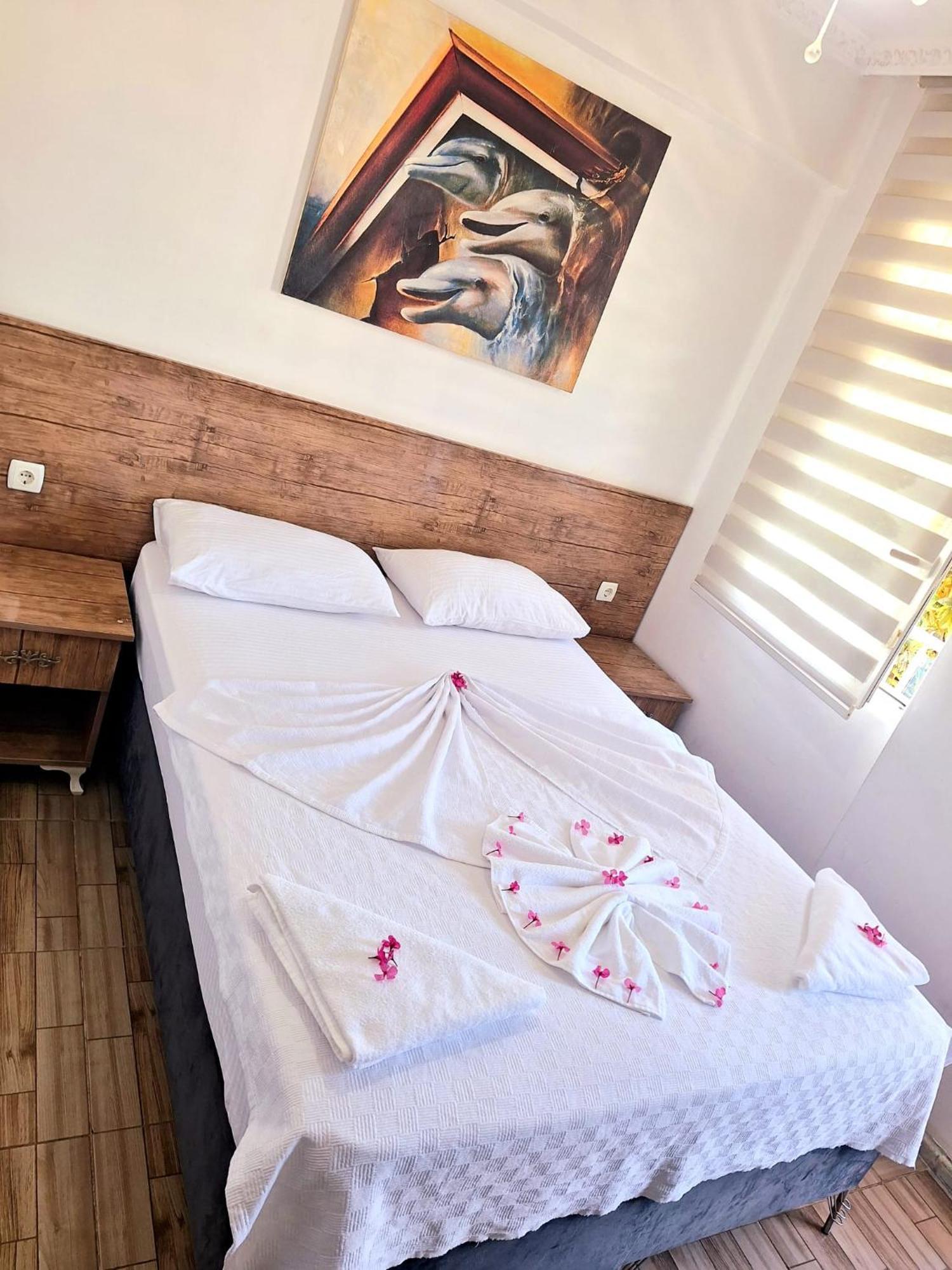Alis Hotel Фетие Екстериор снимка