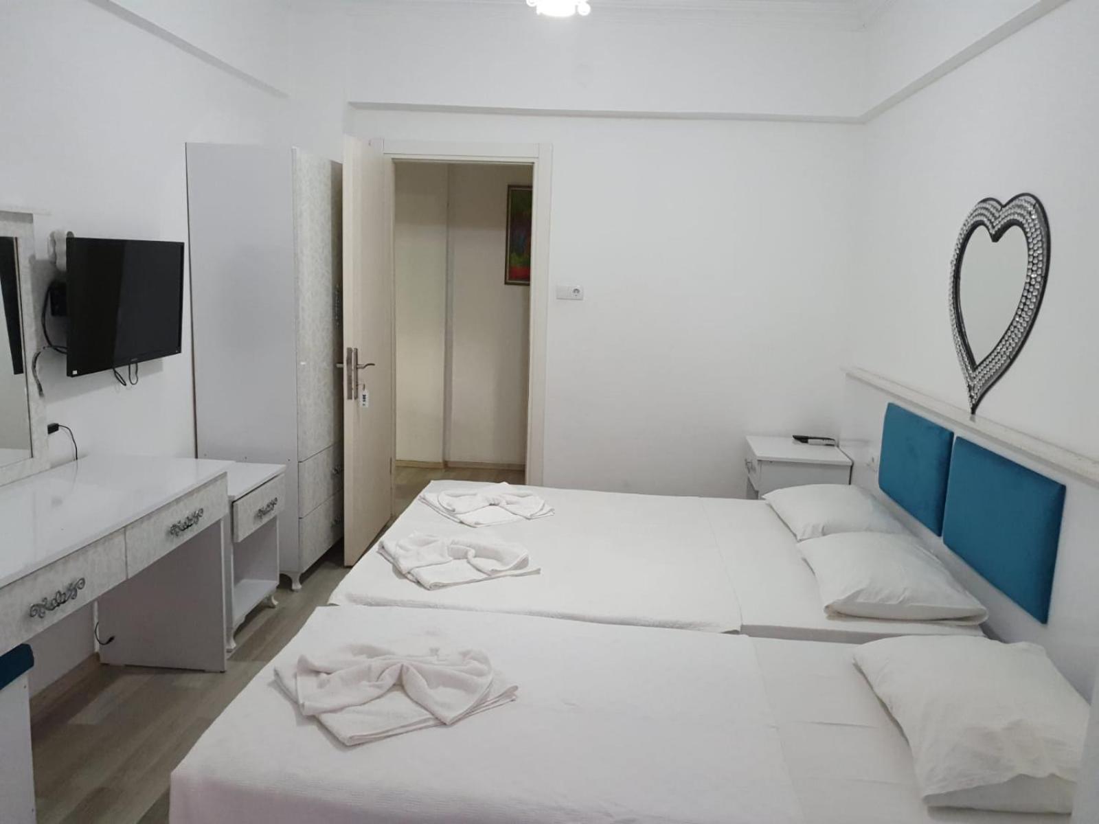 Alis Hotel Фетие Екстериор снимка
